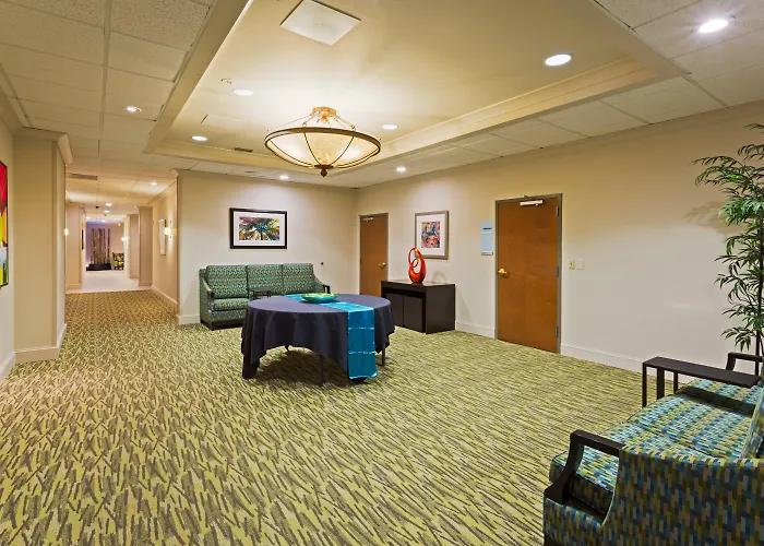 Holiday Inn Express And Suites Tampa I-75 At Bruce B. Downs By Ihg